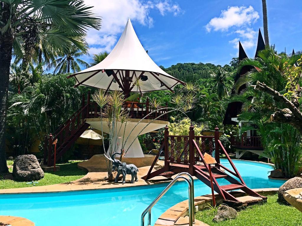 Coco Palace Resort Nai Harn Eksteriør bilde