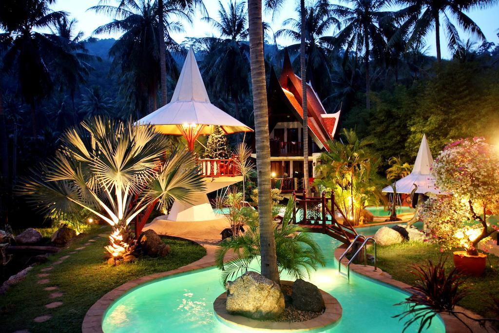 Coco Palace Resort Nai Harn Eksteriør bilde