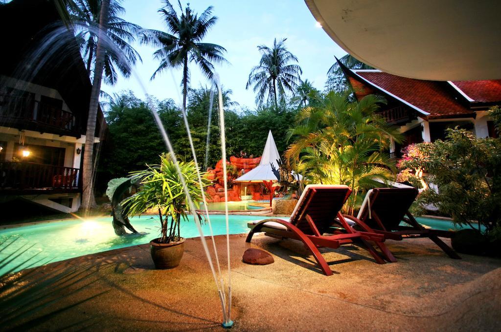 Coco Palace Resort Nai Harn Eksteriør bilde